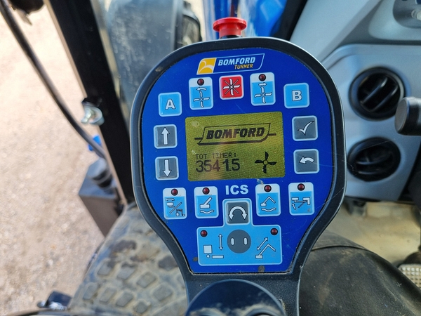 Chris Atkin & Son Ltd - New Holland T6.155